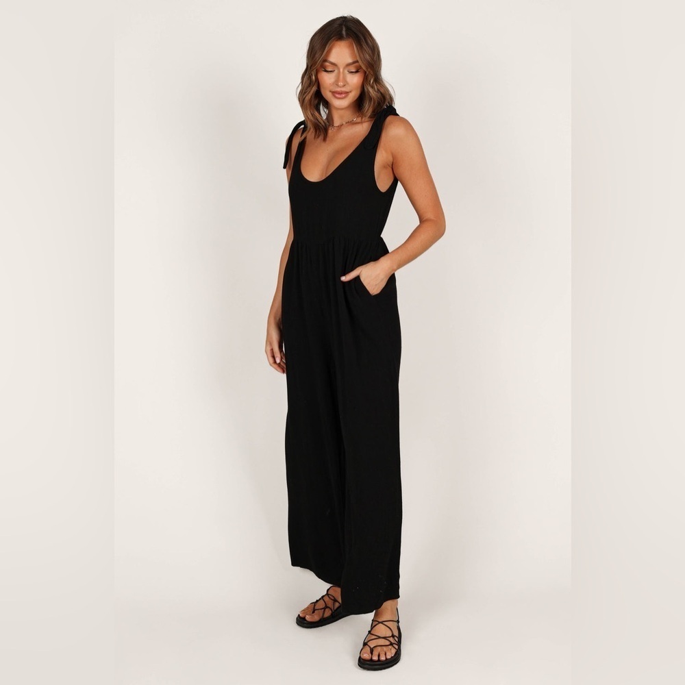 PETAL & PUP AYLA LINEN JUMPSUIT - BLACK XS B2721